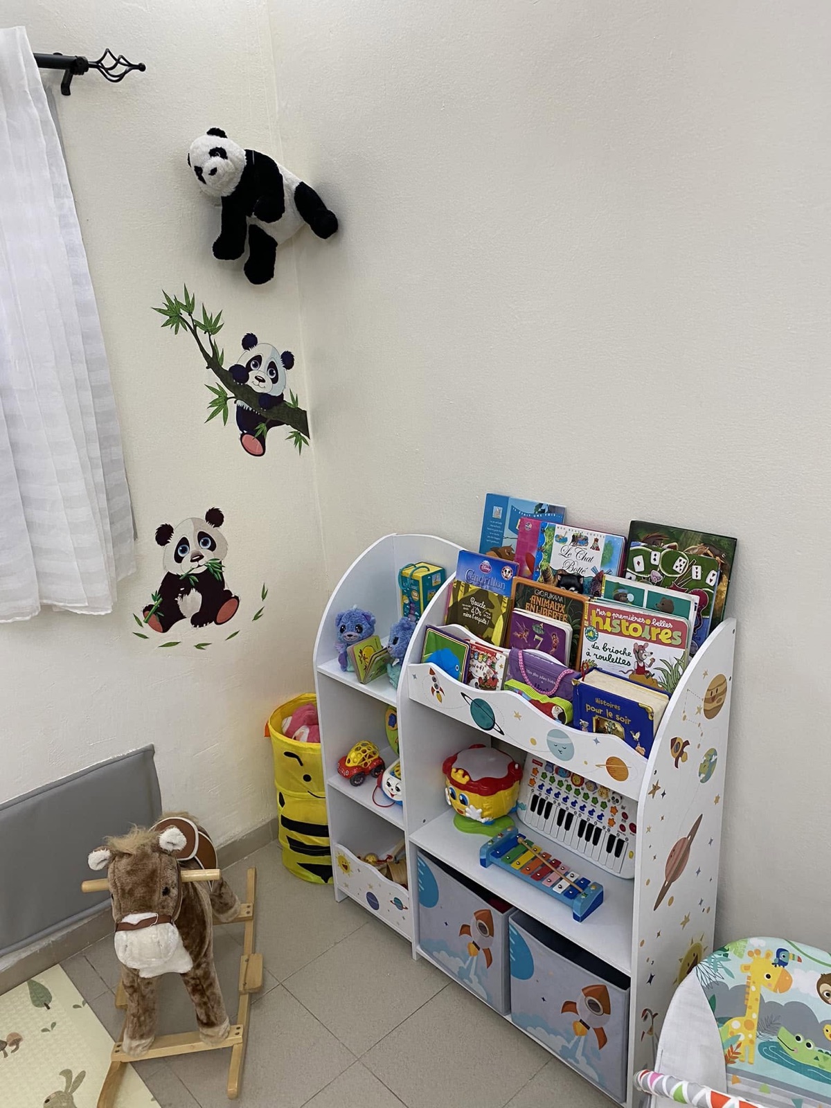 Le coin lecture et ses livres pour les jeunes enfants